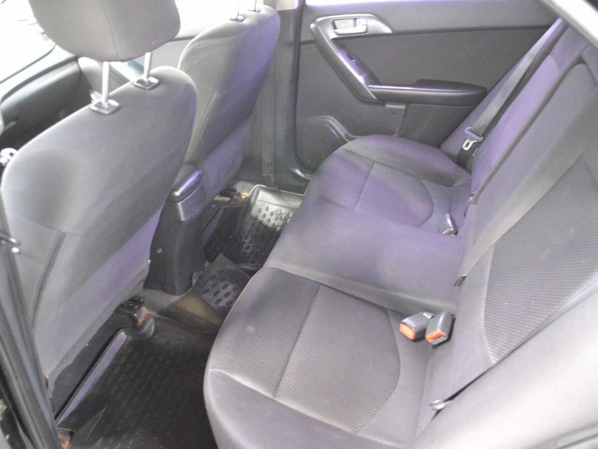 Kia Cerato 6-speed, 2011