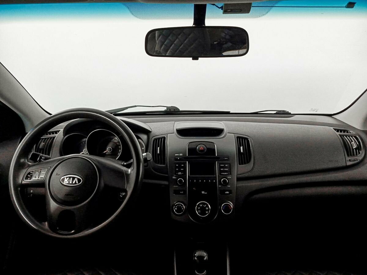 Kia Cerato 5-speed, 2010