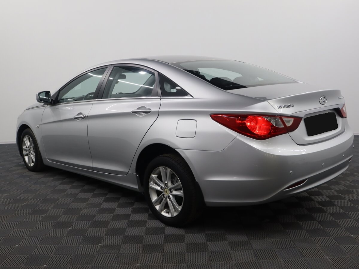 Hyundai Sonata, 2012