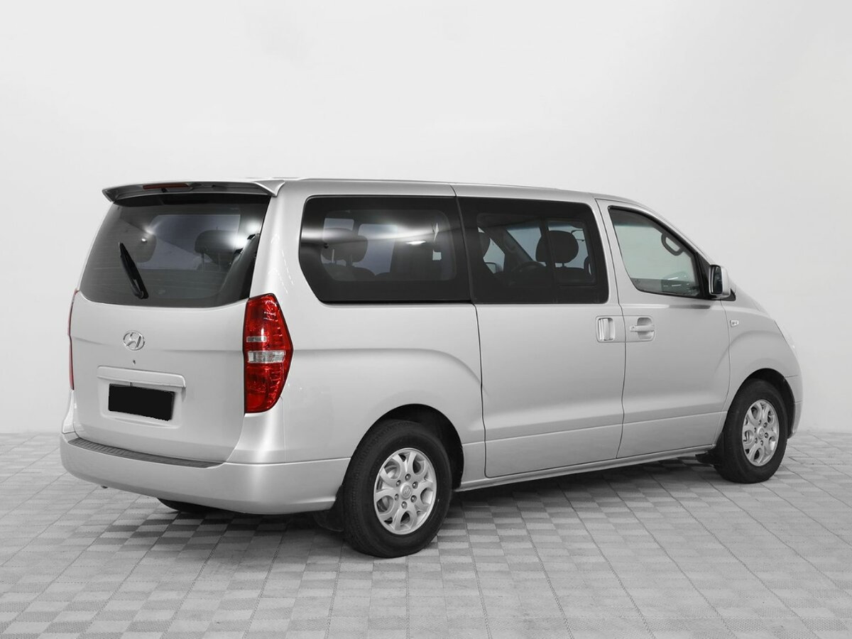 Hyundai Grand Starex, 2010