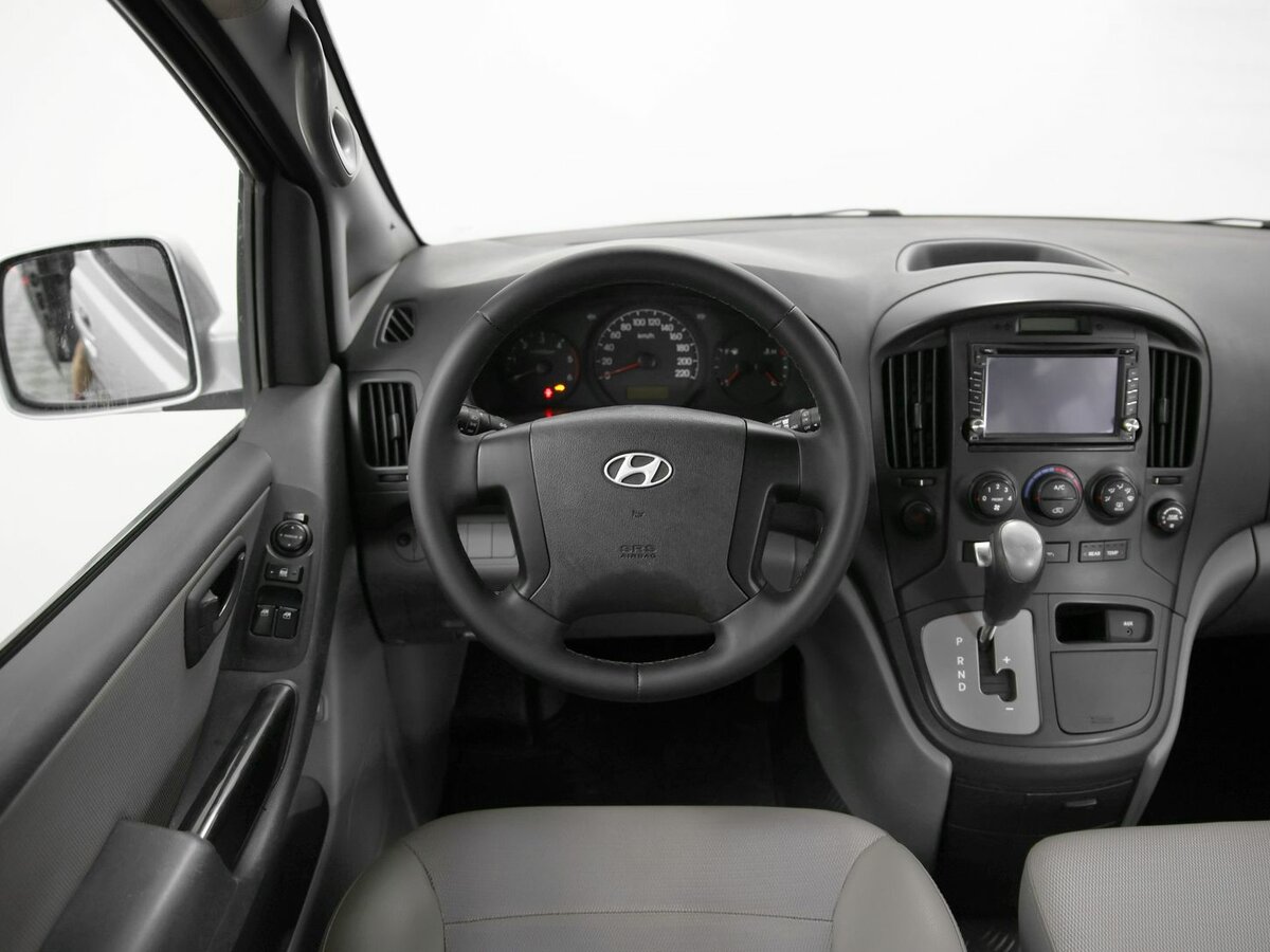 Hyundai Grand Starex, 2010