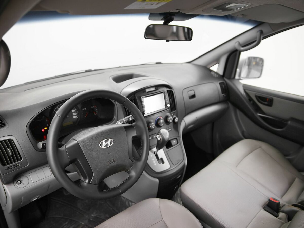 Hyundai Grand Starex, 2010