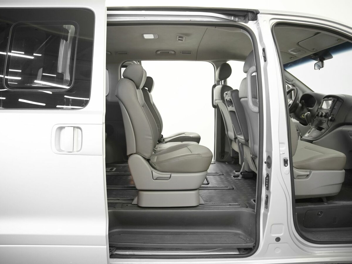 Hyundai Grand Starex, 2010