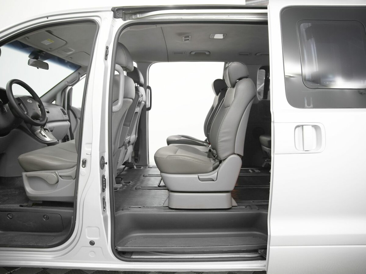 Hyundai Grand Starex, 2010