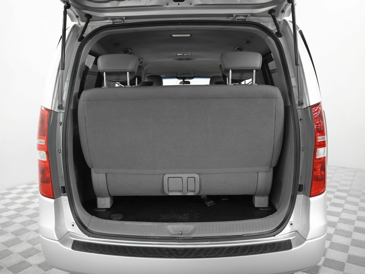 Hyundai Grand Starex, 2010