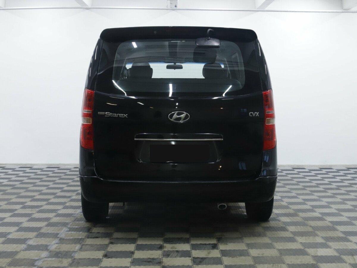 Hyundai Grand Starex, 2015