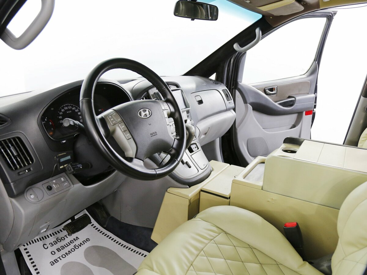 Hyundai Grand Starex, 2012
