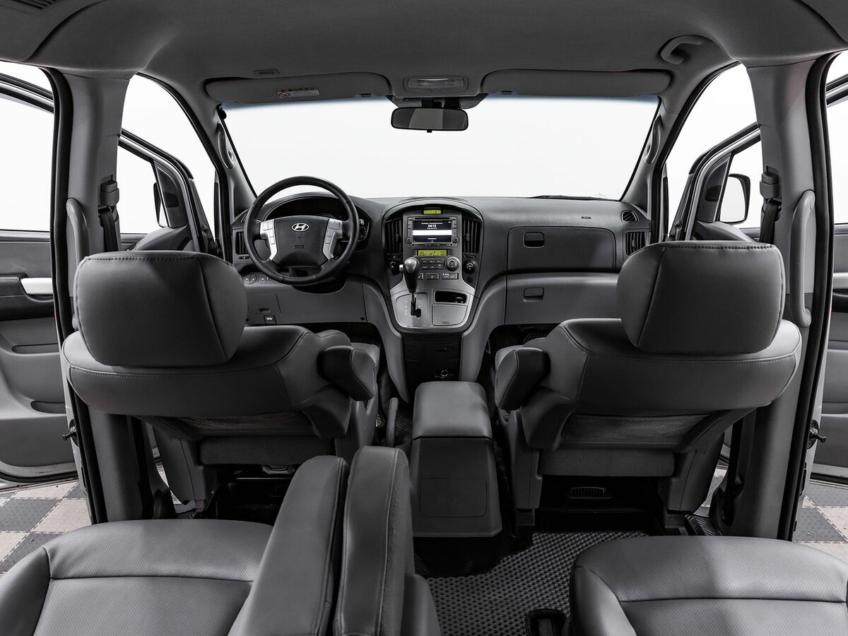 Hyundai Grand Starex, 2014