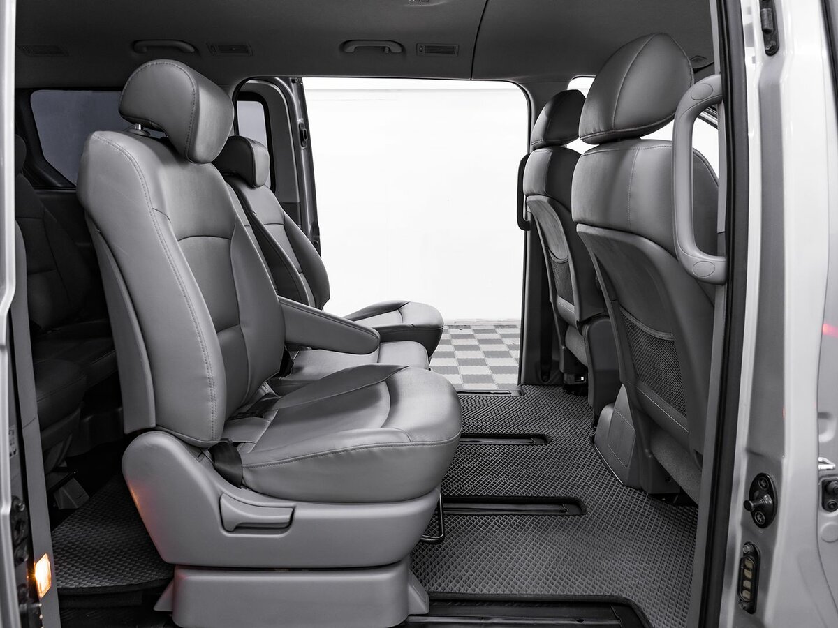 Hyundai Grand Starex, 2014