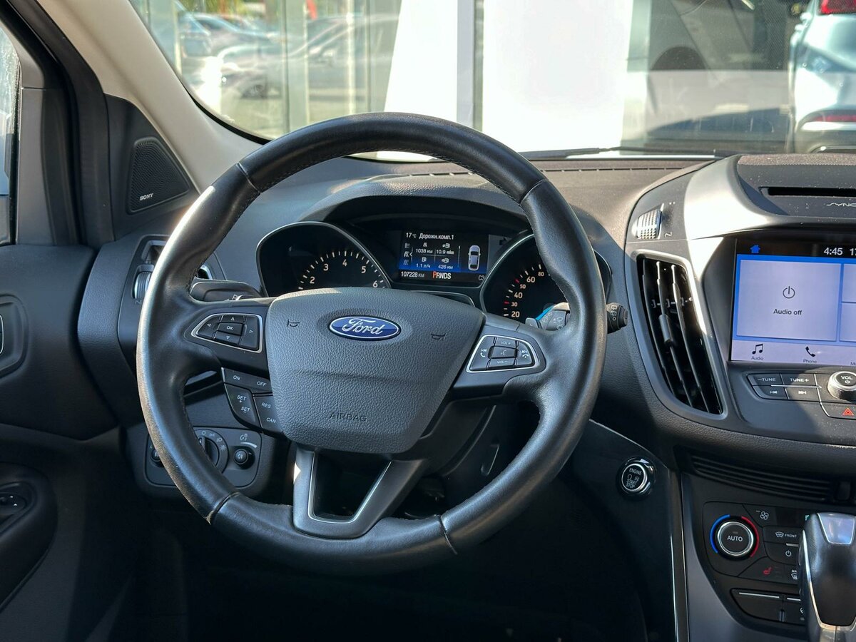 Ford Kuga, 2017