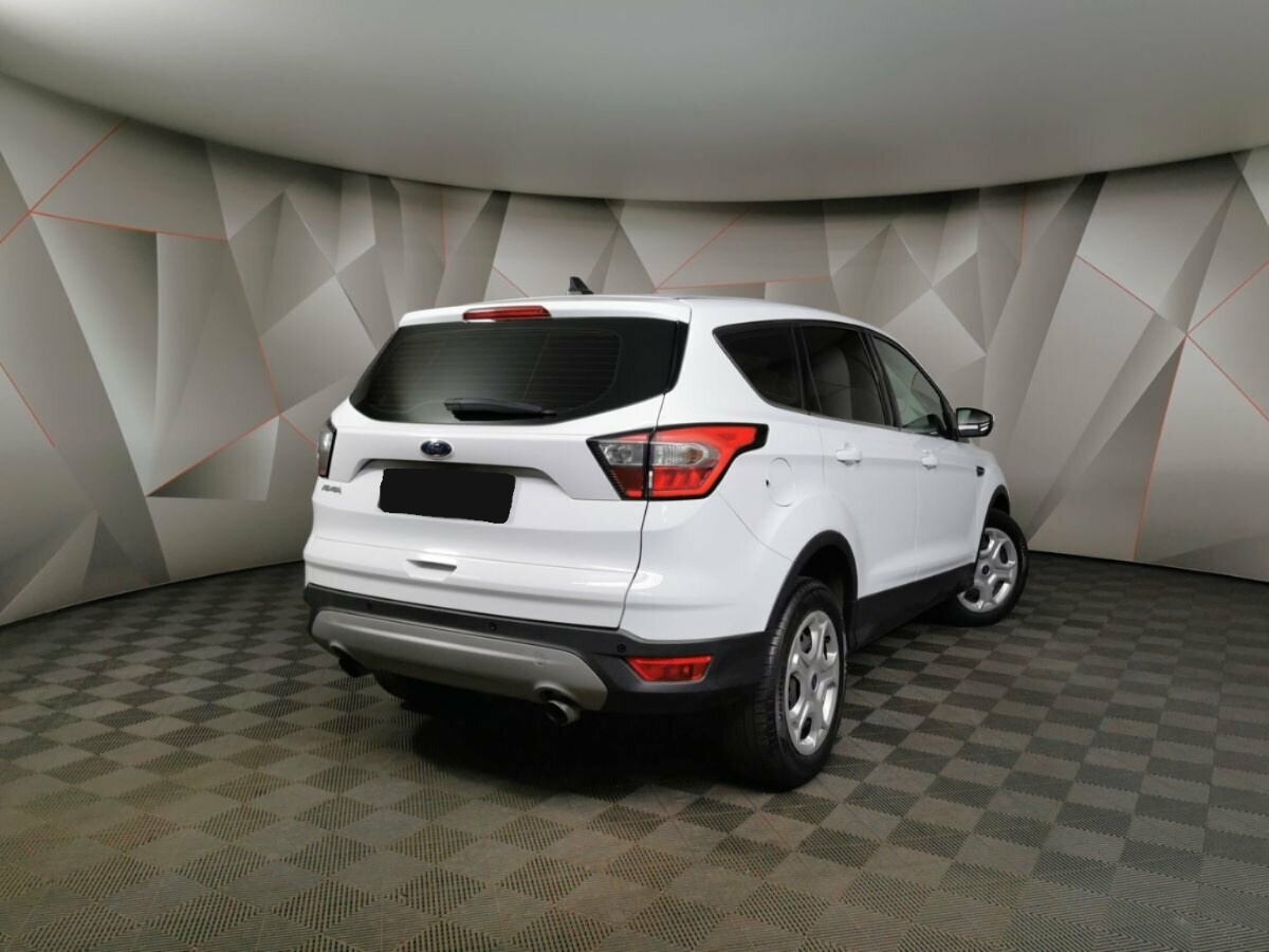 Ford Kuga, 2017