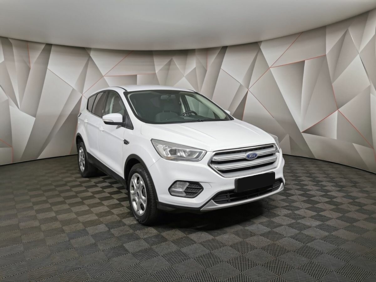 Ford Kuga, 2017