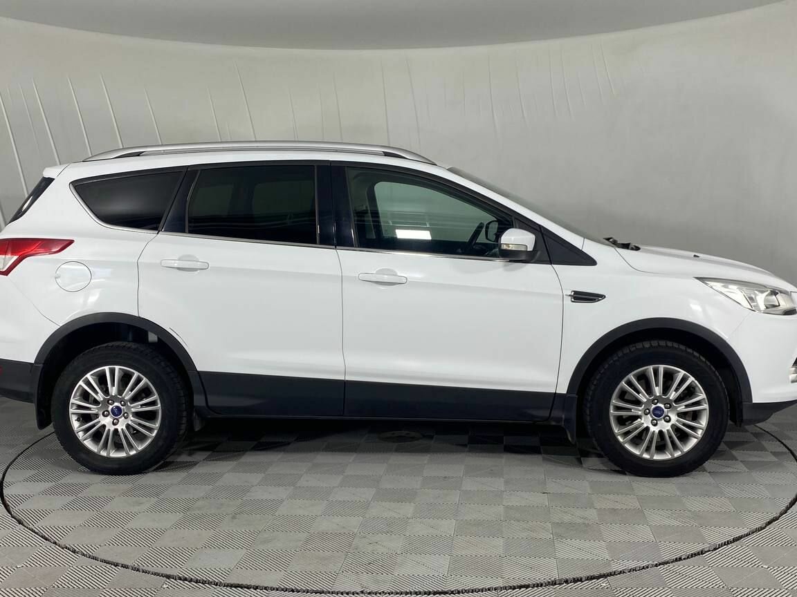 Ford Kuga, 2015