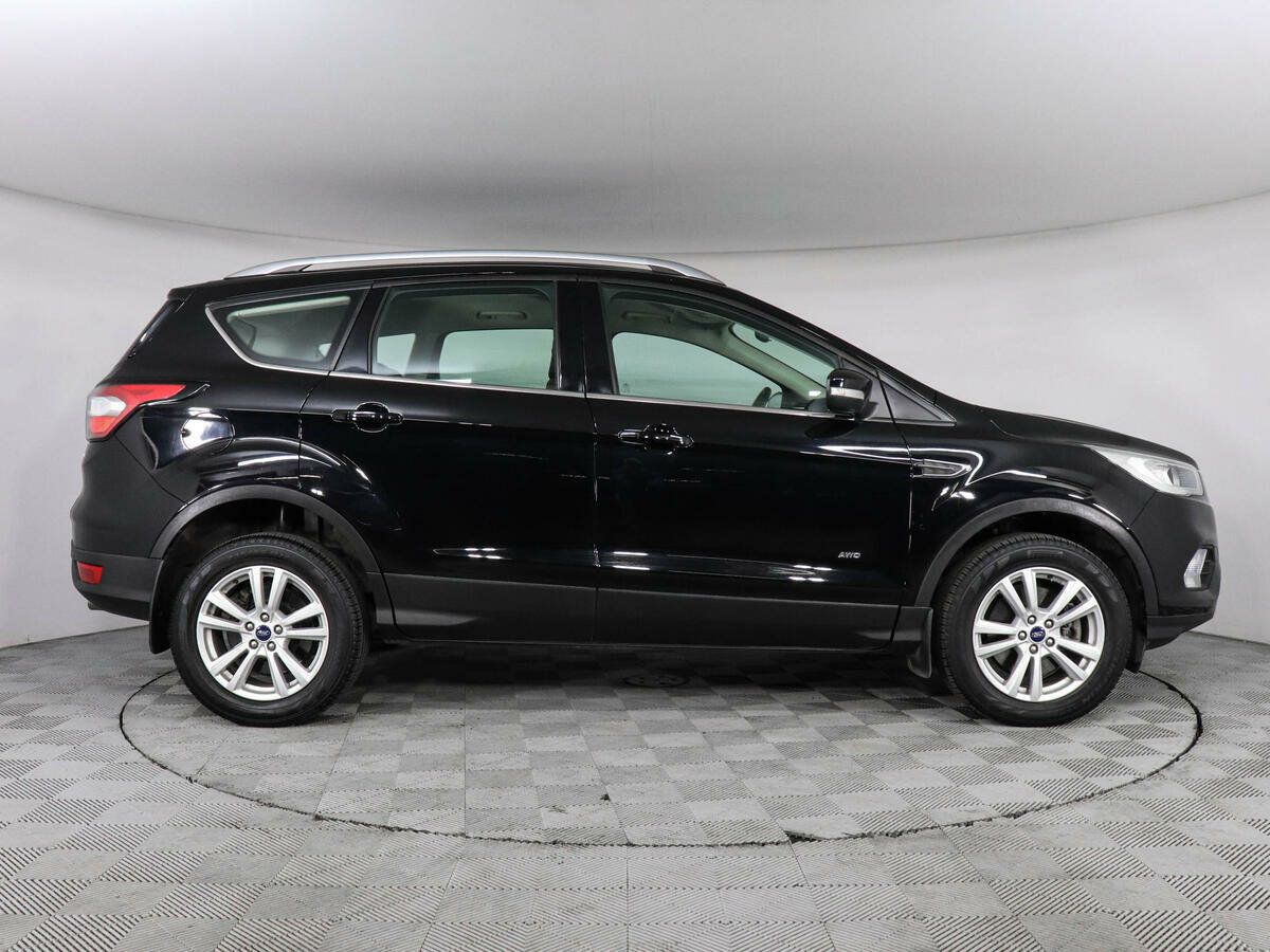Ford Kuga, 2019
