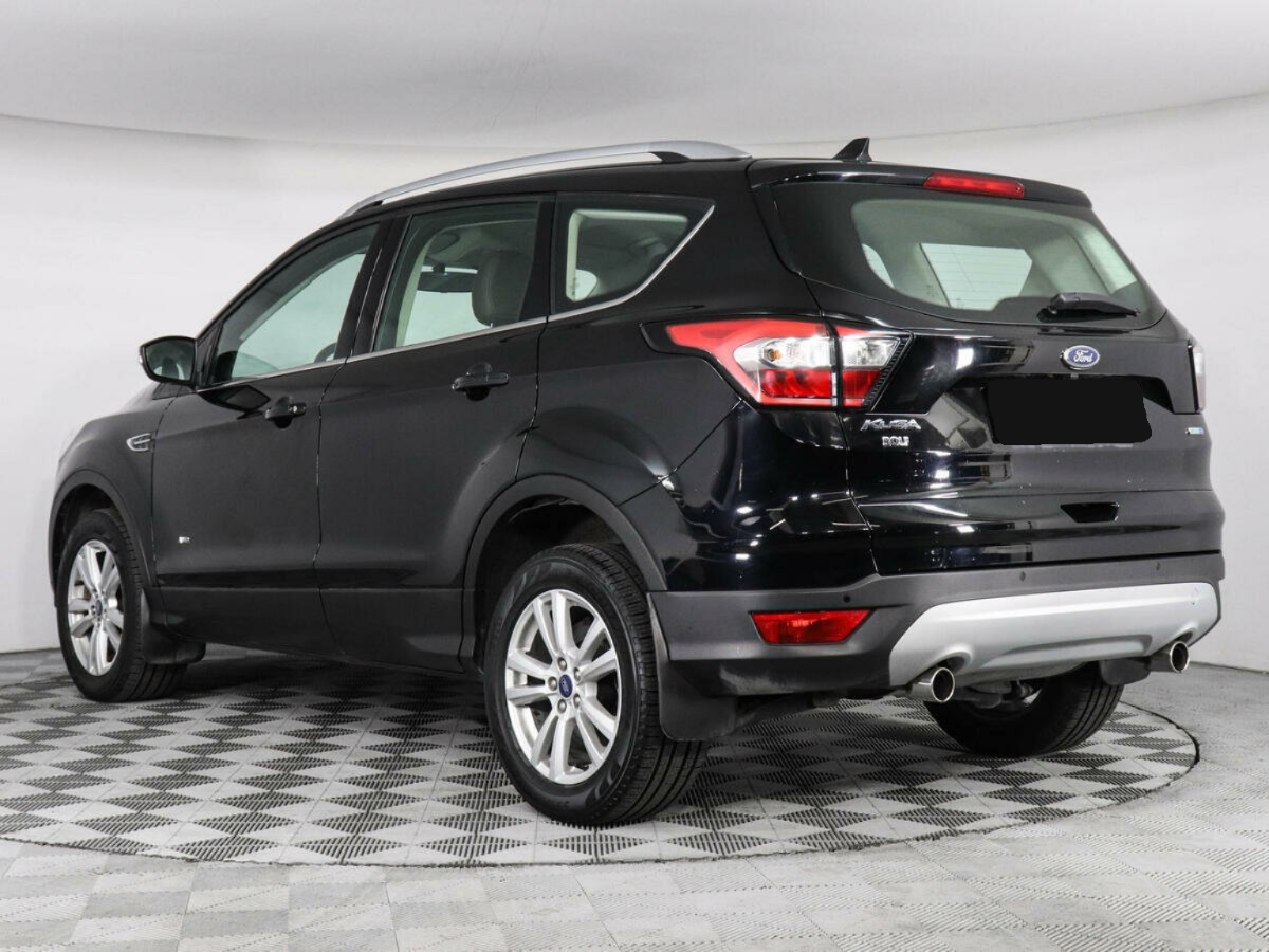 Ford Kuga, 2019