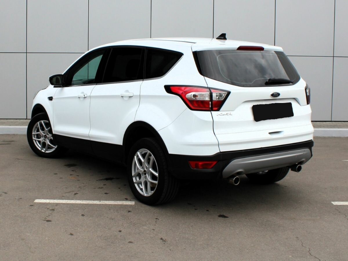 Ford Kuga, 2017