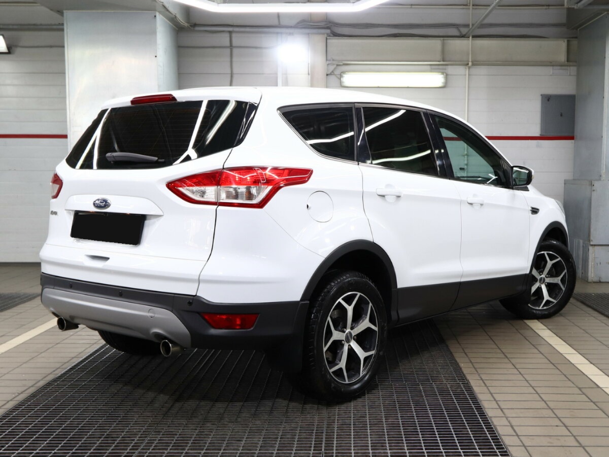 Ford Kuga, 2016