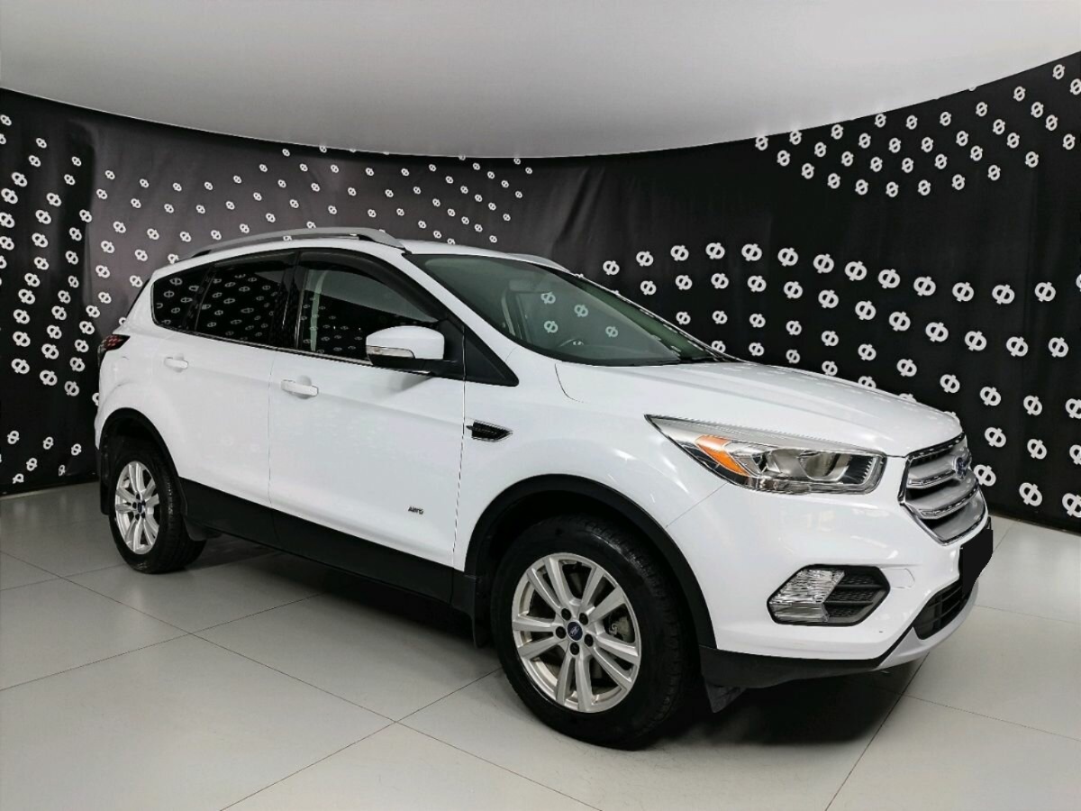 Ford Kuga, 2017