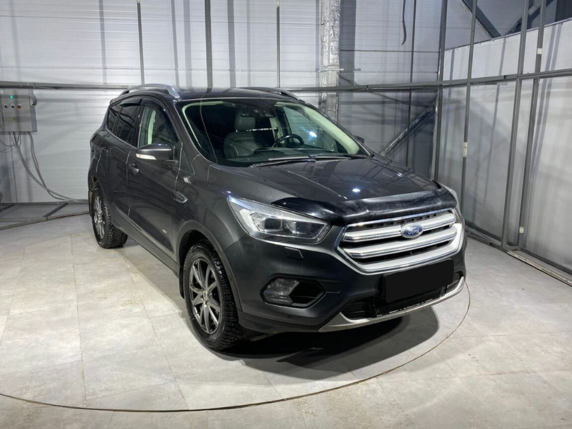 Ford Kuga, 2019