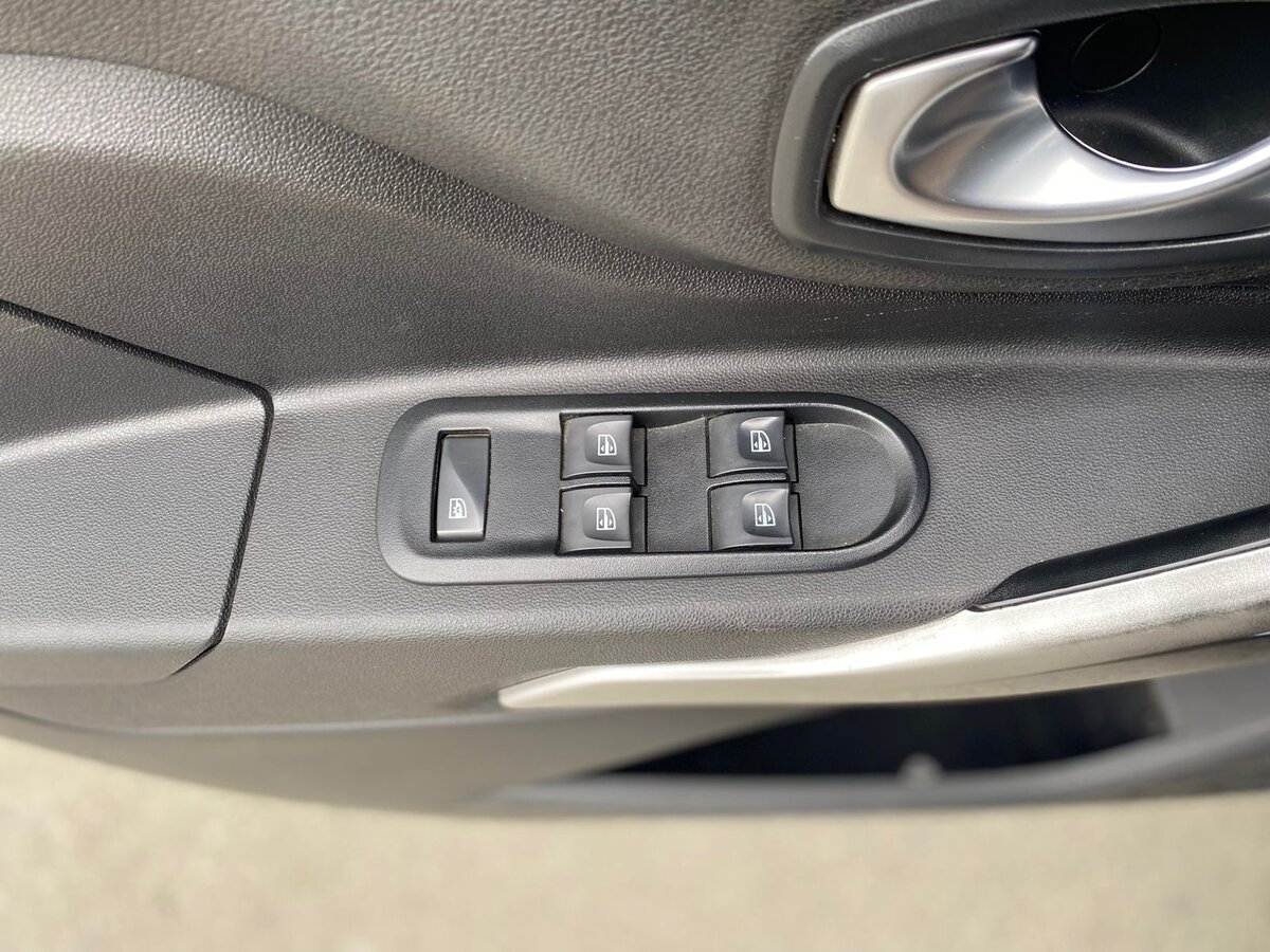 Lada (ВАЗ) XRAY Cross, 2018