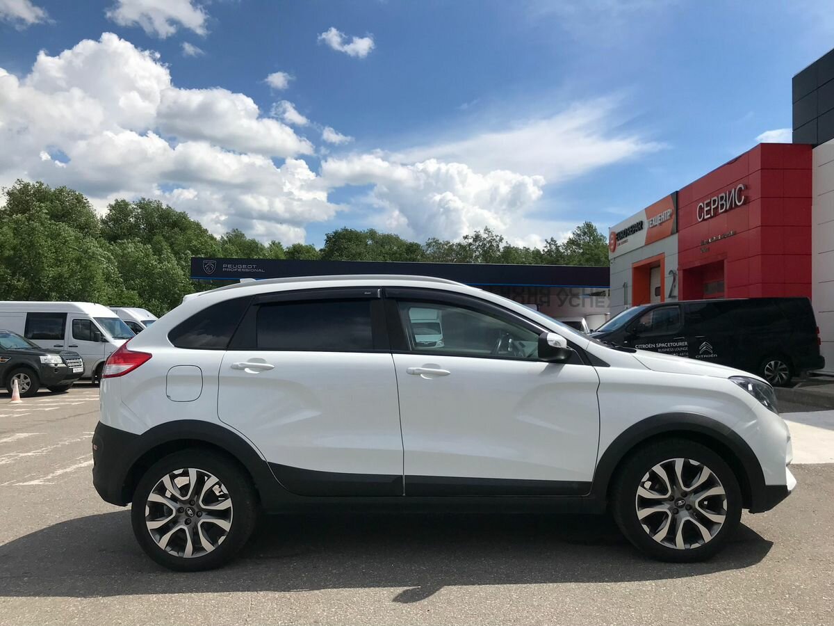 Lada (ВАЗ) XRAY Cross, 2021