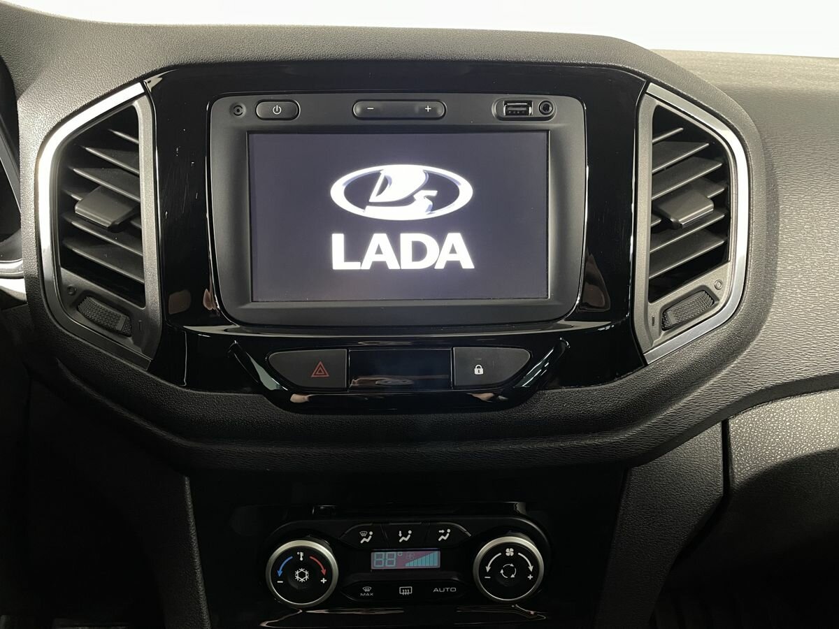 Lada (ВАЗ) XRAY Cross, 2019