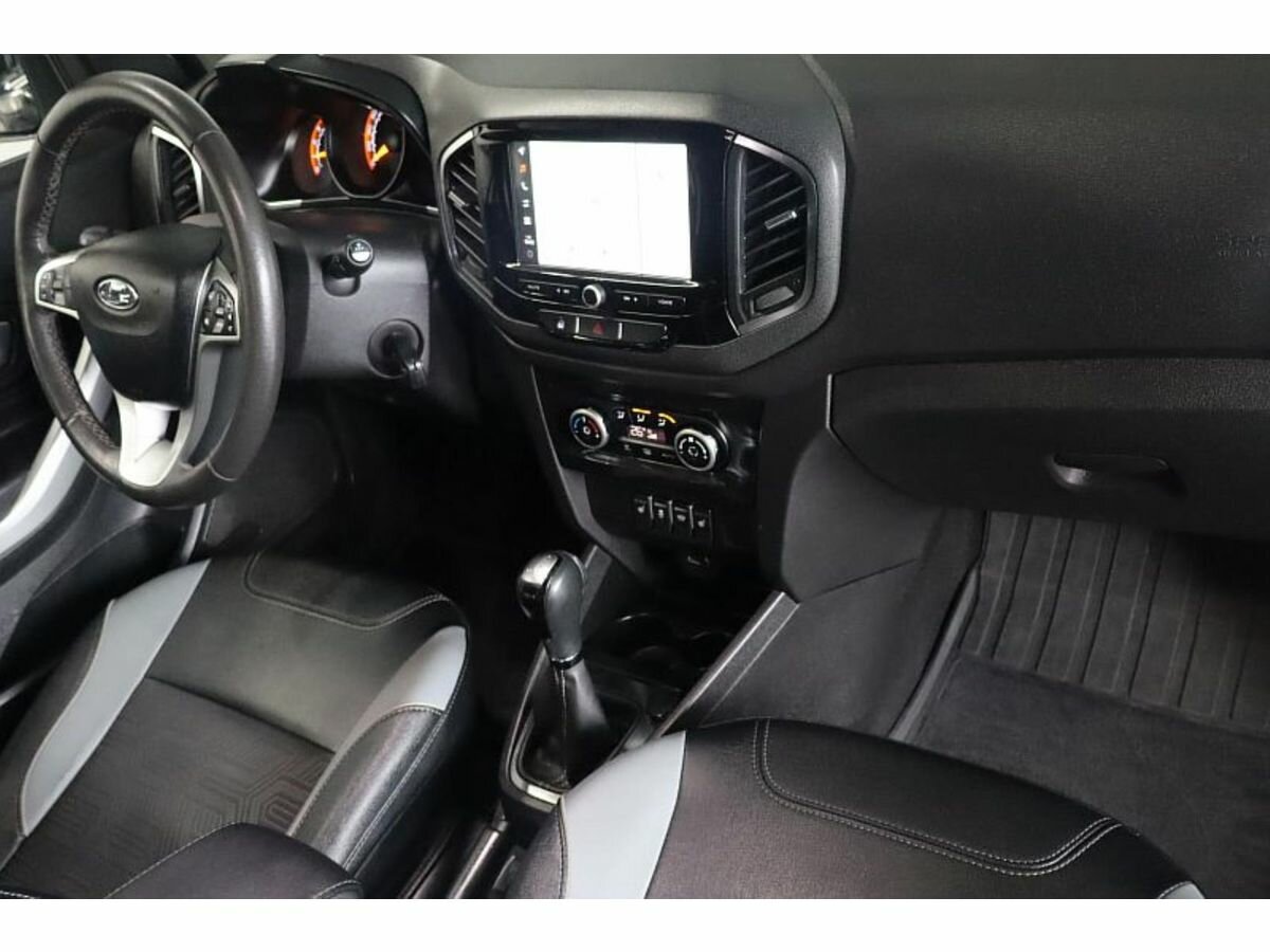 Lada (ВАЗ) XRAY Cross, 2021