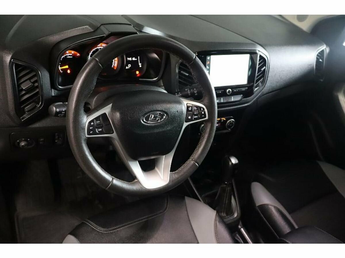 Lada (ВАЗ) XRAY Cross, 2021