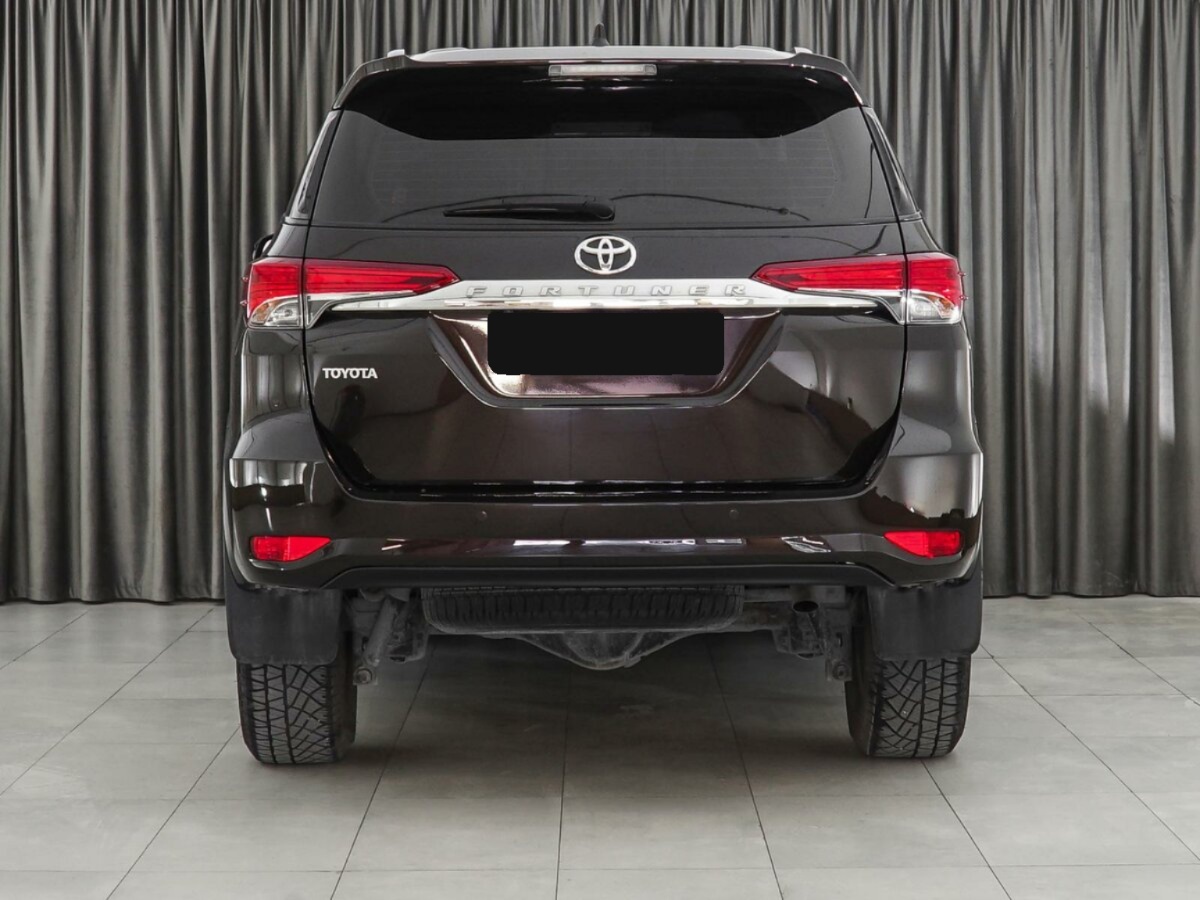Toyota Fortuner, 2018