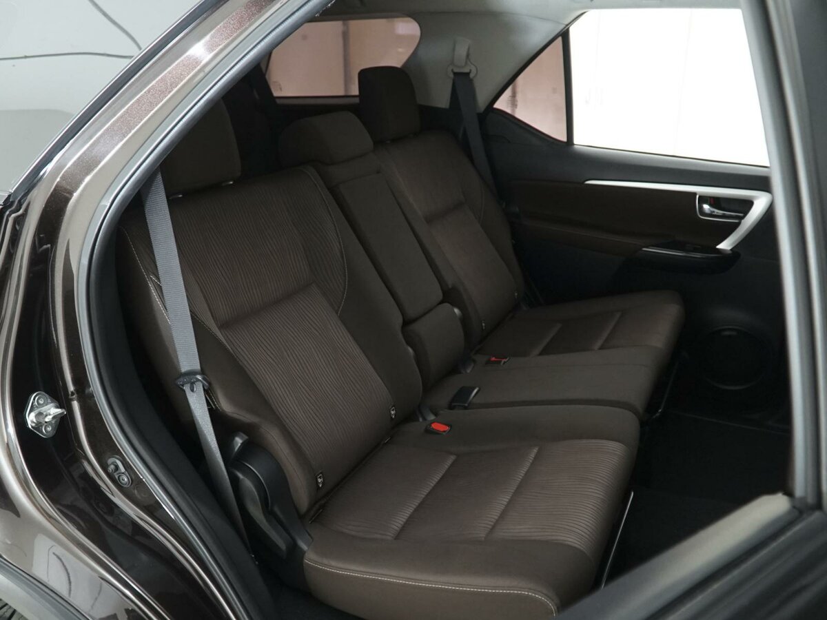 Toyota Fortuner, 2018