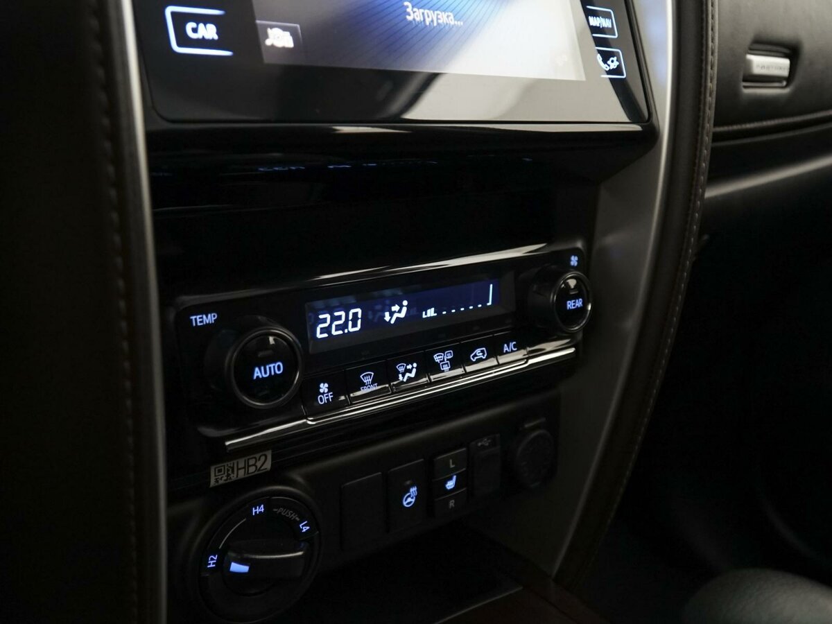 Toyota Fortuner, 2018