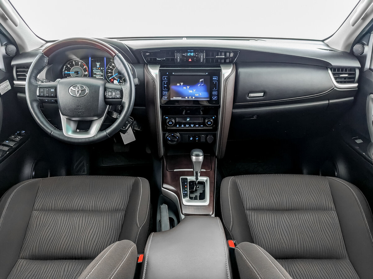 Toyota Fortuner, 2018