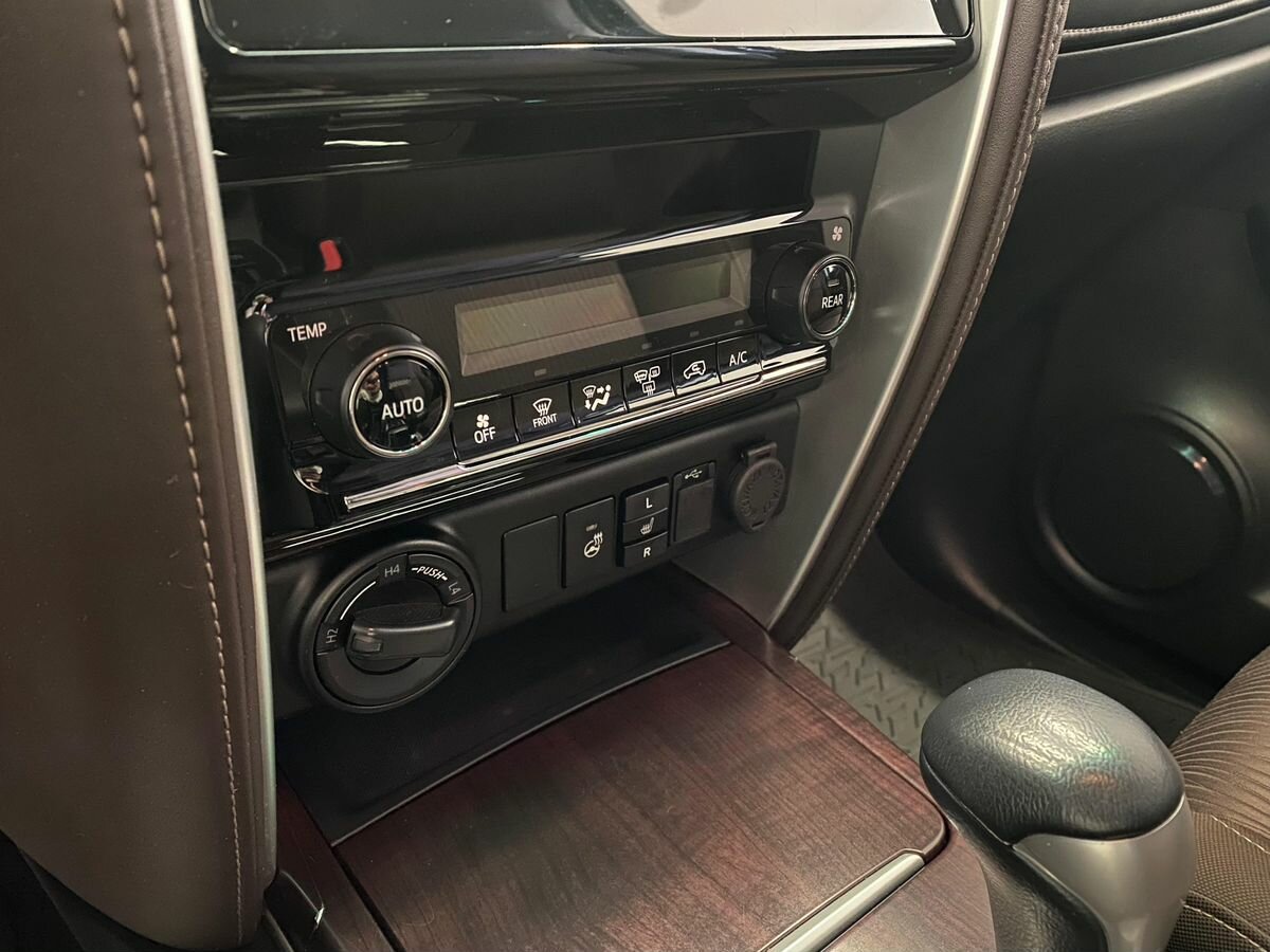 Toyota Fortuner, 2018