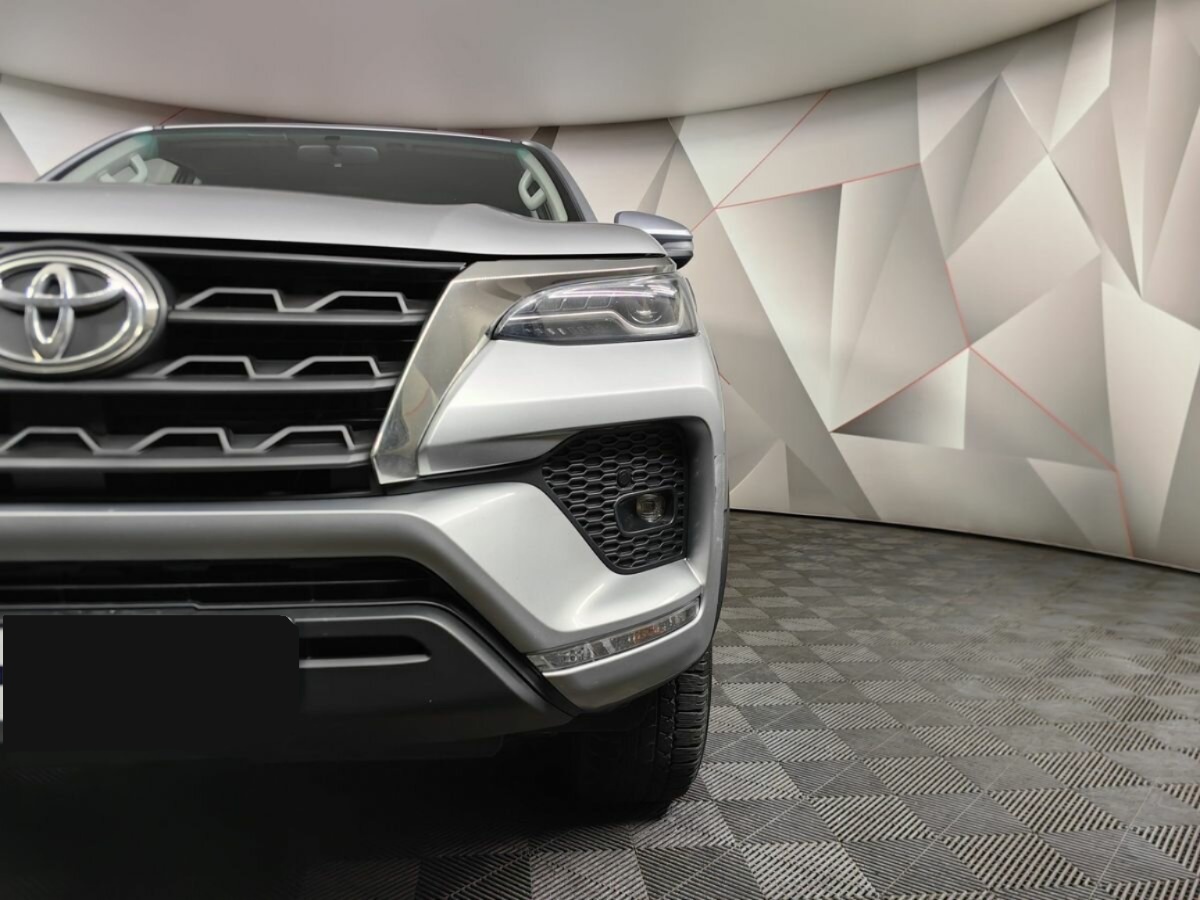 Toyota Fortuner, 2021