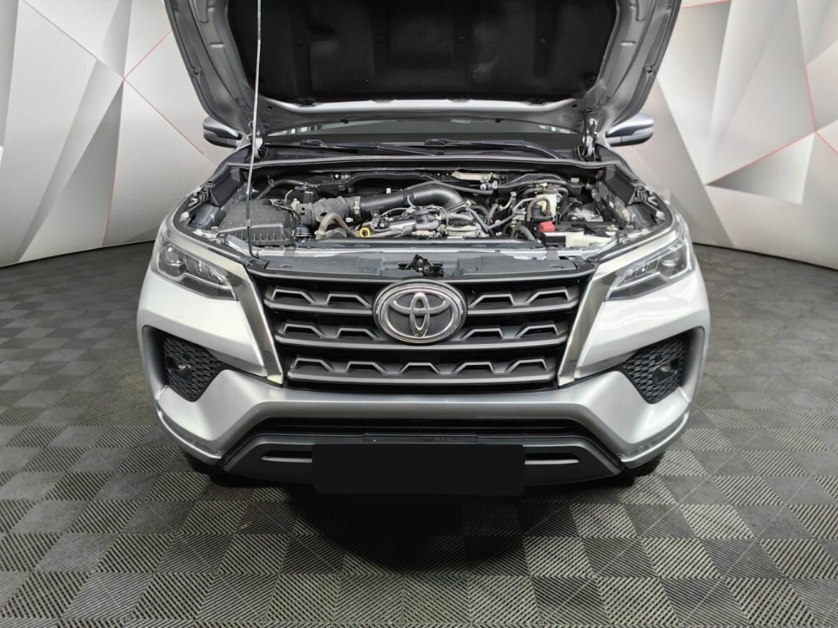 Toyota Fortuner, 2021