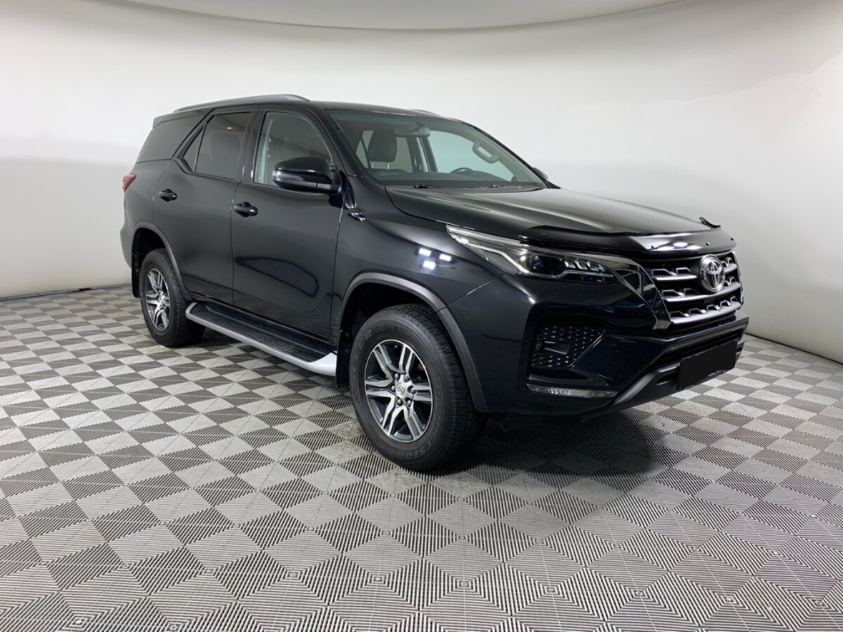 Toyota Fortuner, 2021