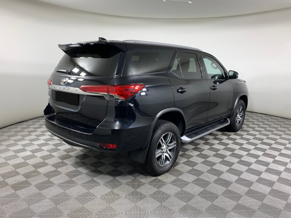 Toyota Fortuner, 2021