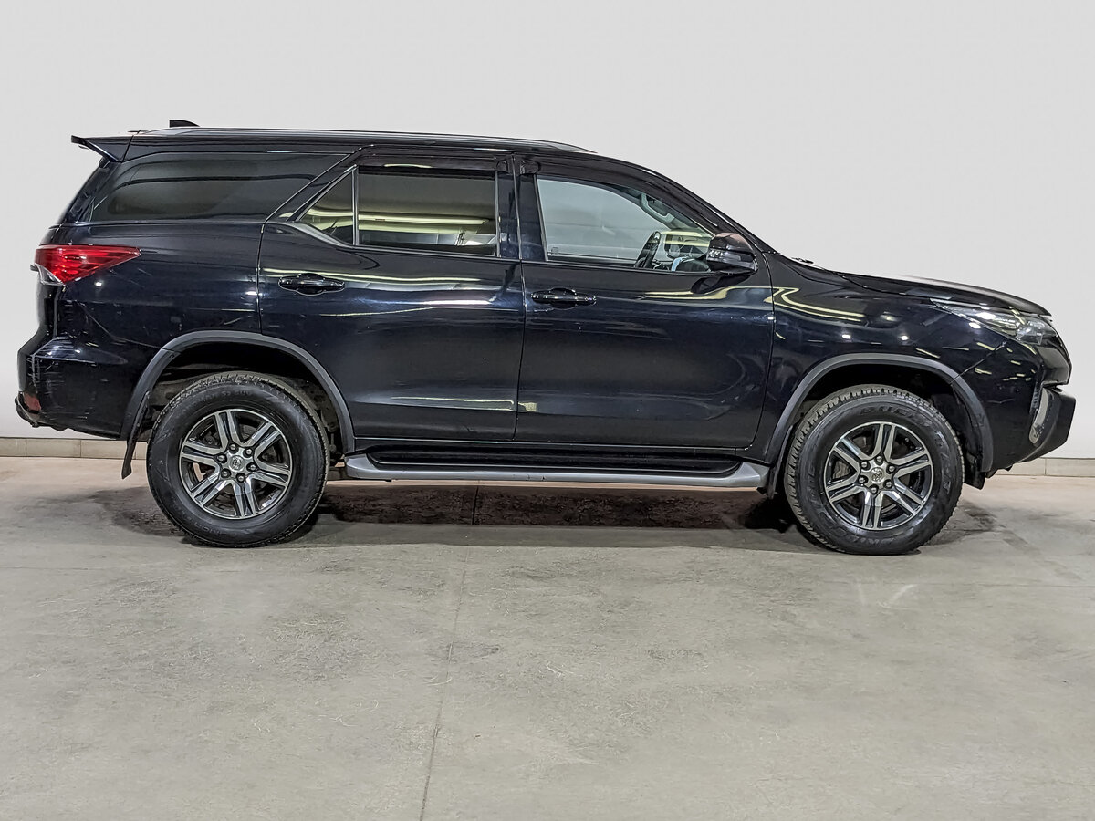 Toyota Fortuner, 2019