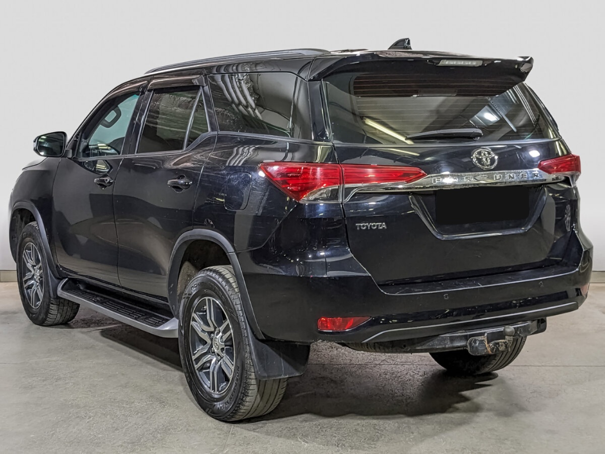 Toyota Fortuner, 2019