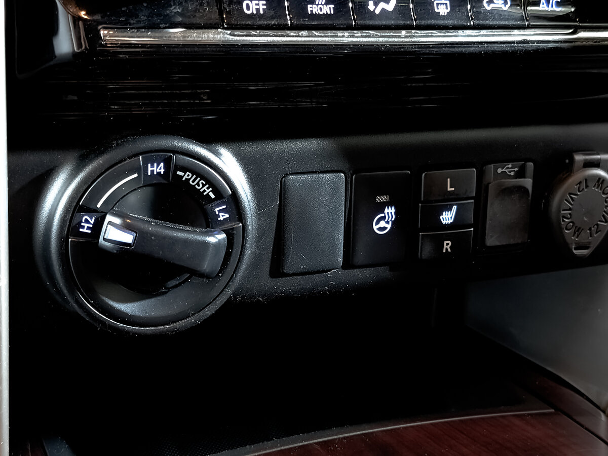 Toyota Fortuner, 2019