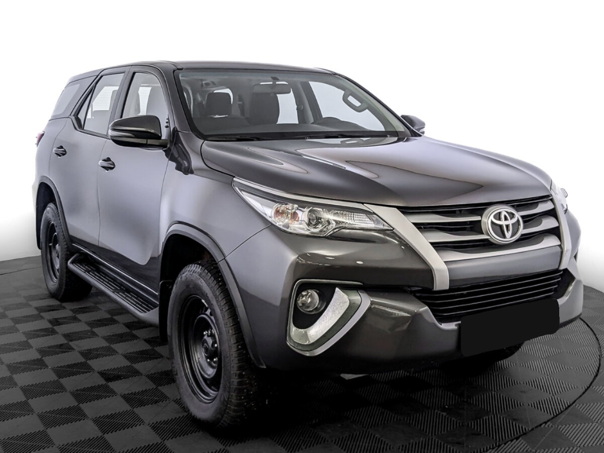 Toyota Fortuner, 2019