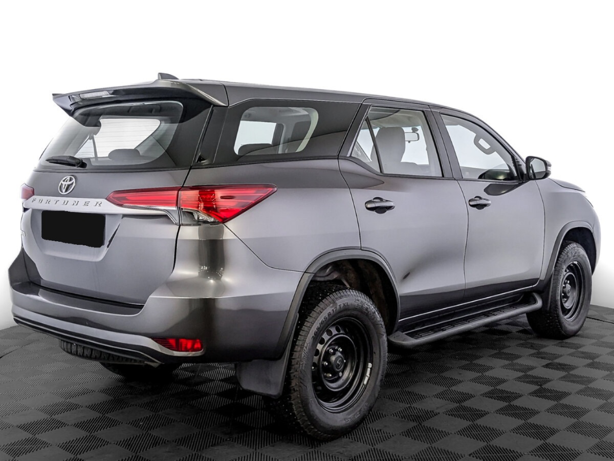 Toyota Fortuner, 2019
