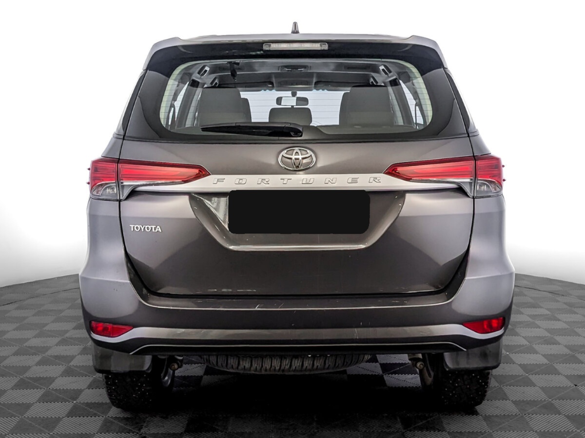 Toyota Fortuner, 2019