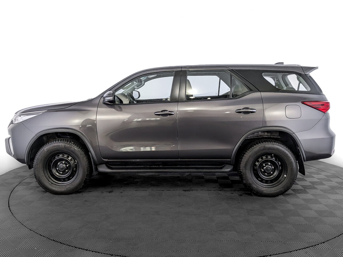 Toyota Fortuner, 2019
