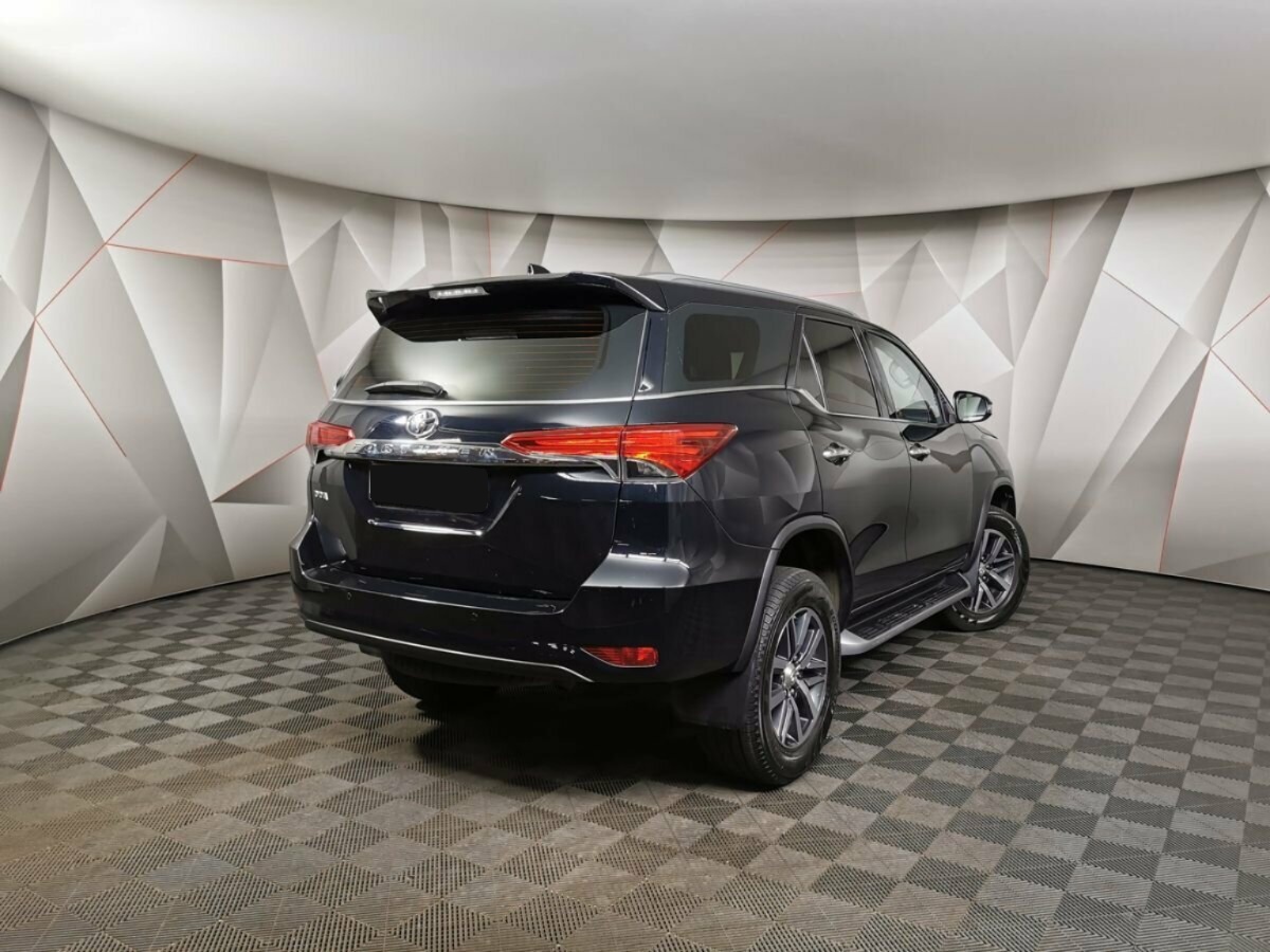 Toyota Fortuner, 2019