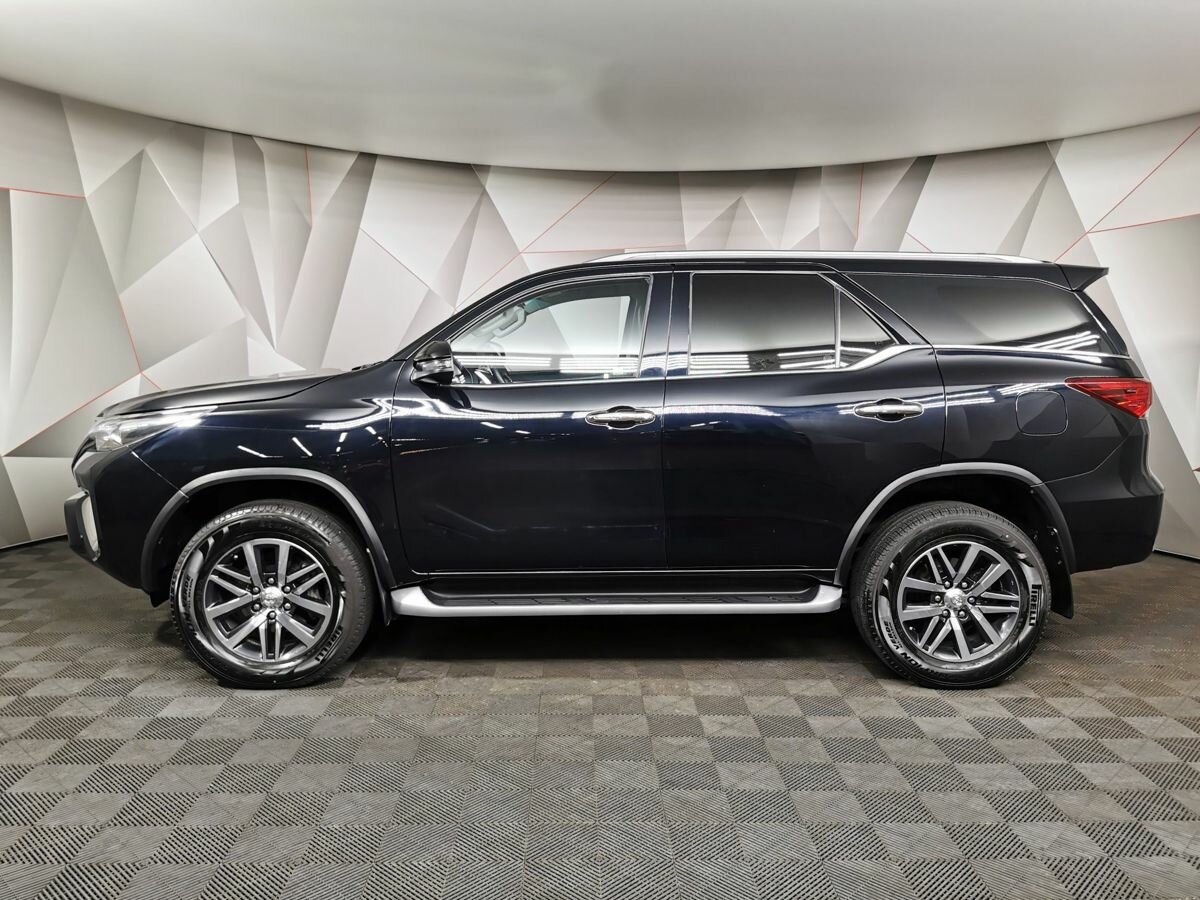 Toyota Fortuner, 2019