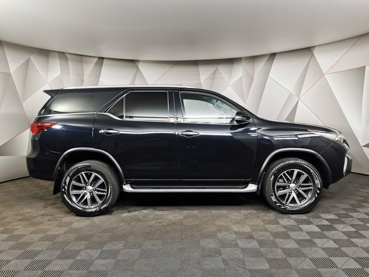 Toyota Fortuner, 2019