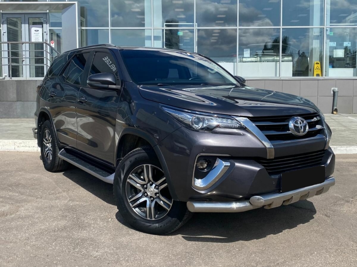Toyota Fortuner, 2018