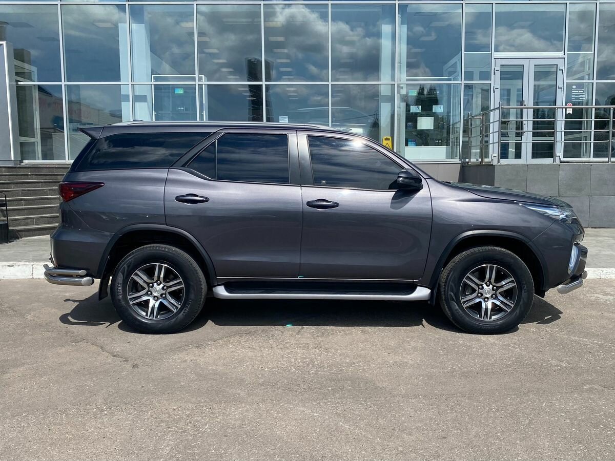 Toyota Fortuner, 2018