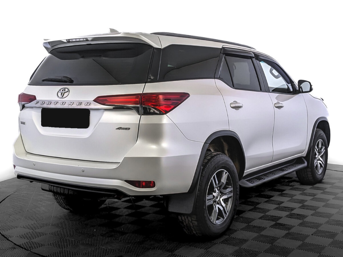 Toyota Fortuner, 2018